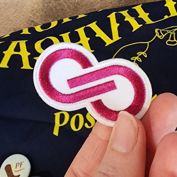 Poshfest 2024 Nashville Bandana and Pins Set - Picture 4 of 6